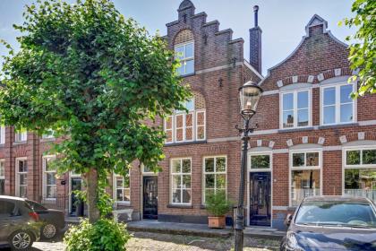 Hoogstraat 32